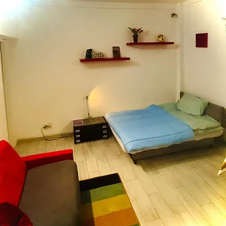Apartment Benny House In The Park Close To Gemelli, Stadio Olimpico And Fl3 Station To S Peter And City Center *